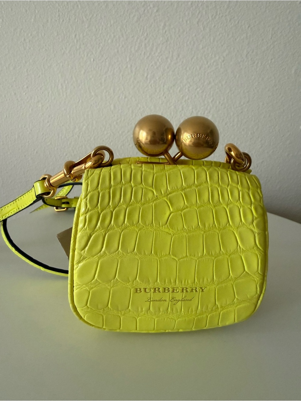 Alligator Mini Frame Bag Neon Yellow - Picture 2 of 6